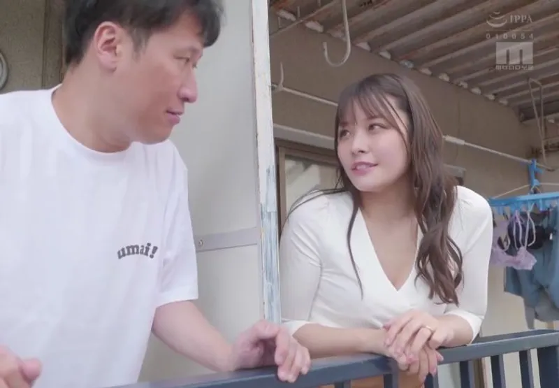 Anh trai trúng số và người phụ nữ nhà bên bị chồng yêu bỏ bê đang gửi tín hiệu cầu “chịch”